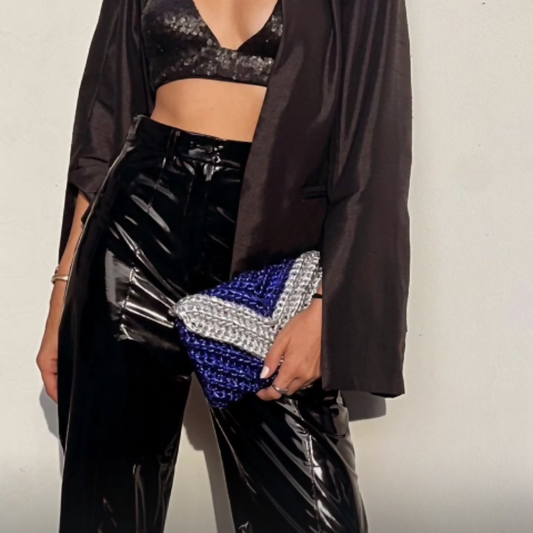 V envelope SIlver & Blue (2)